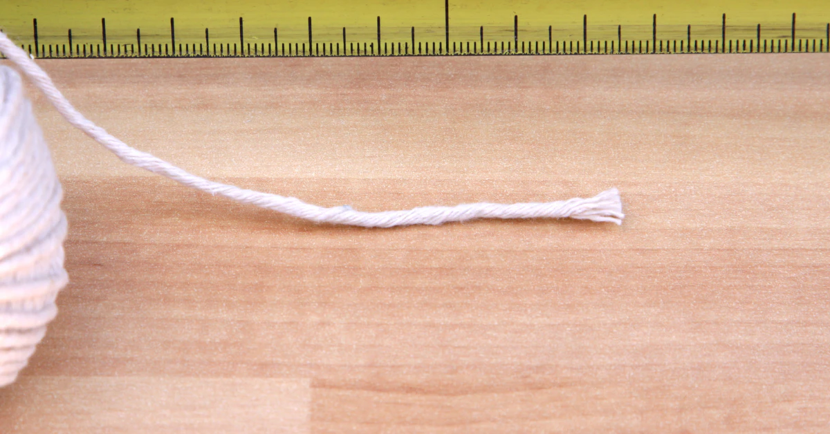 How long is 4 inches, string stretched along a ruler